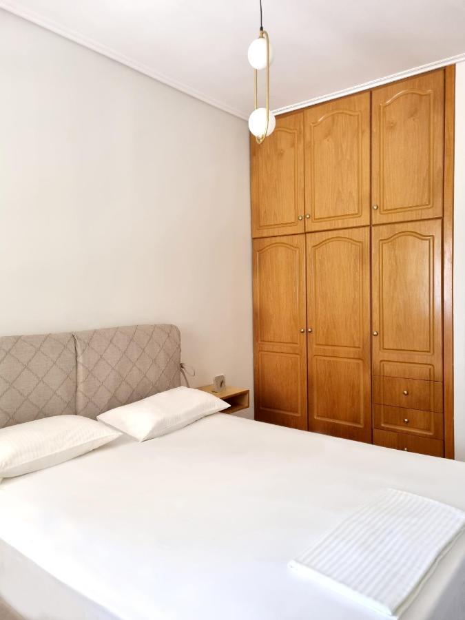 Almyros Aktis Seaview Apartment Calamata Exterior foto