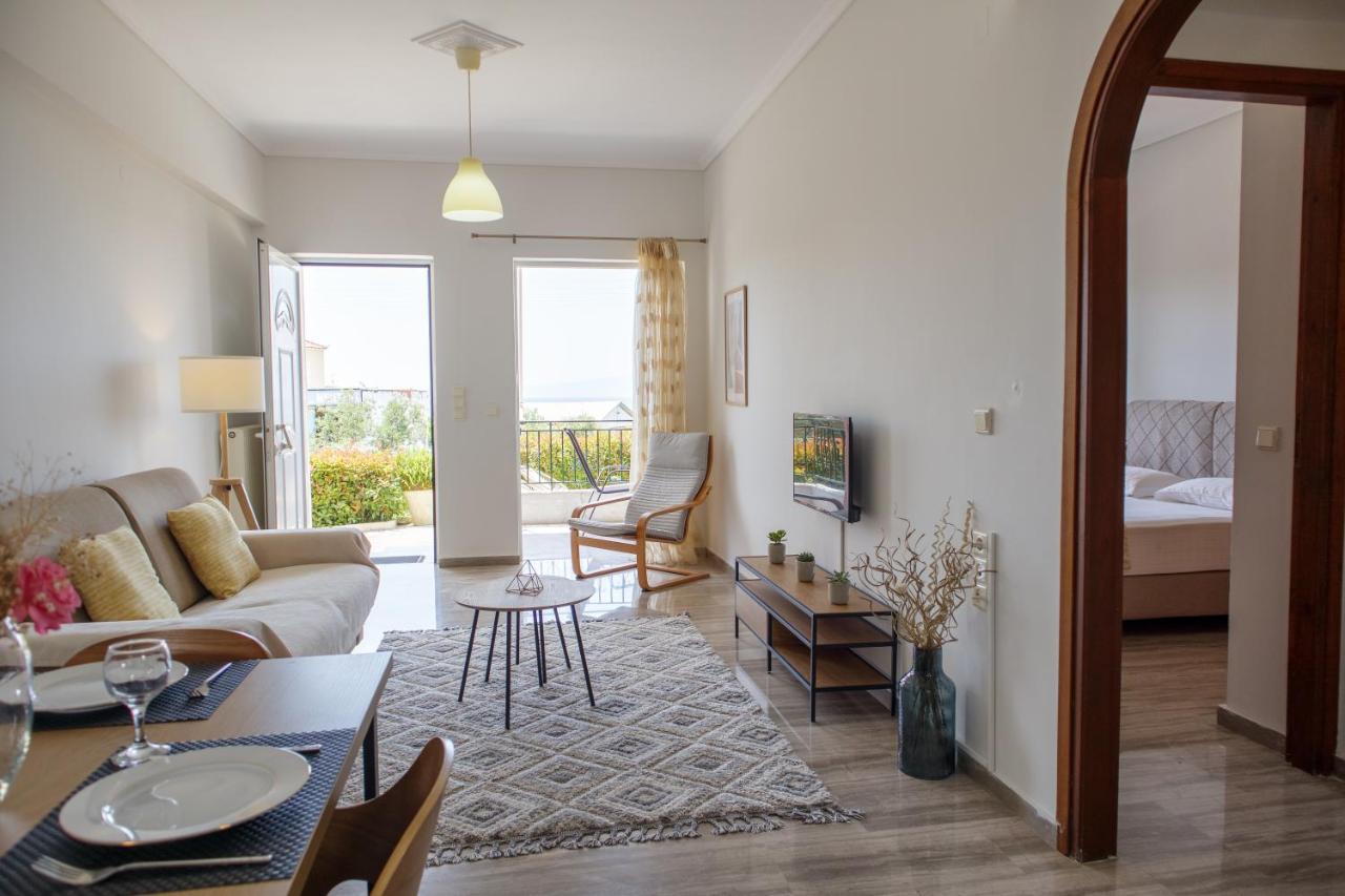 Almyros Aktis Seaview Apartment Calamata Exterior foto